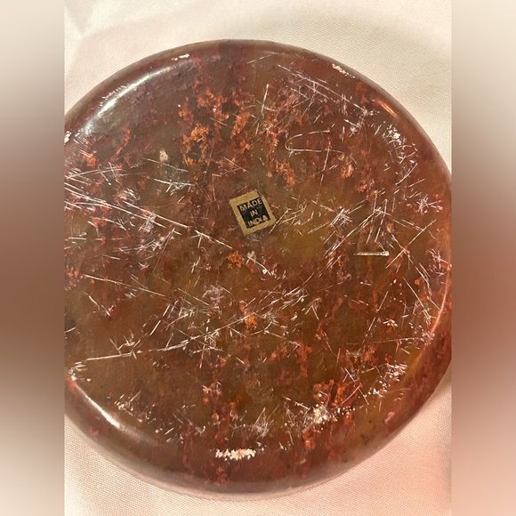 Vintage Zuni bear soapstone trinket box with bear and paws - Picture 7 of 8